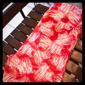 OS lularue valentine leggings